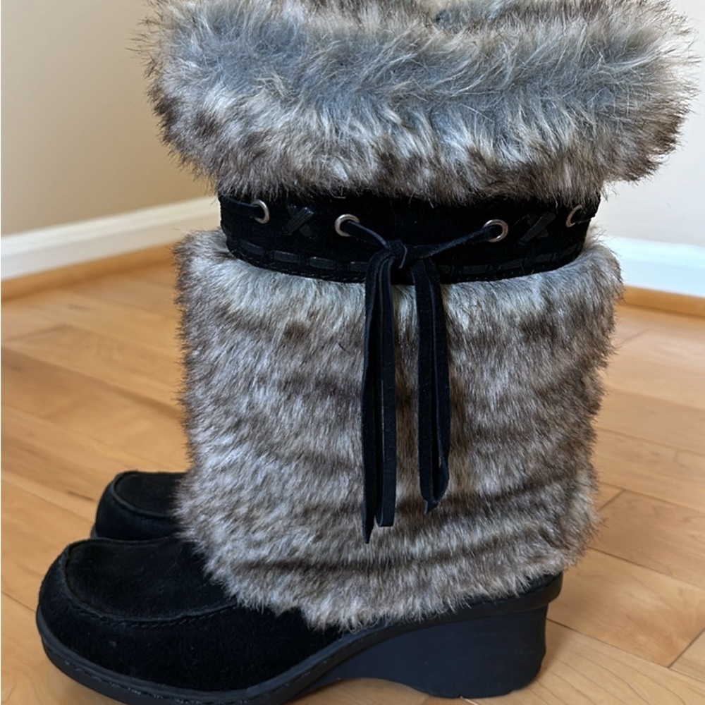 Naturalizer Boots Woman’s 7.5 Wedge Mid Calf Boots